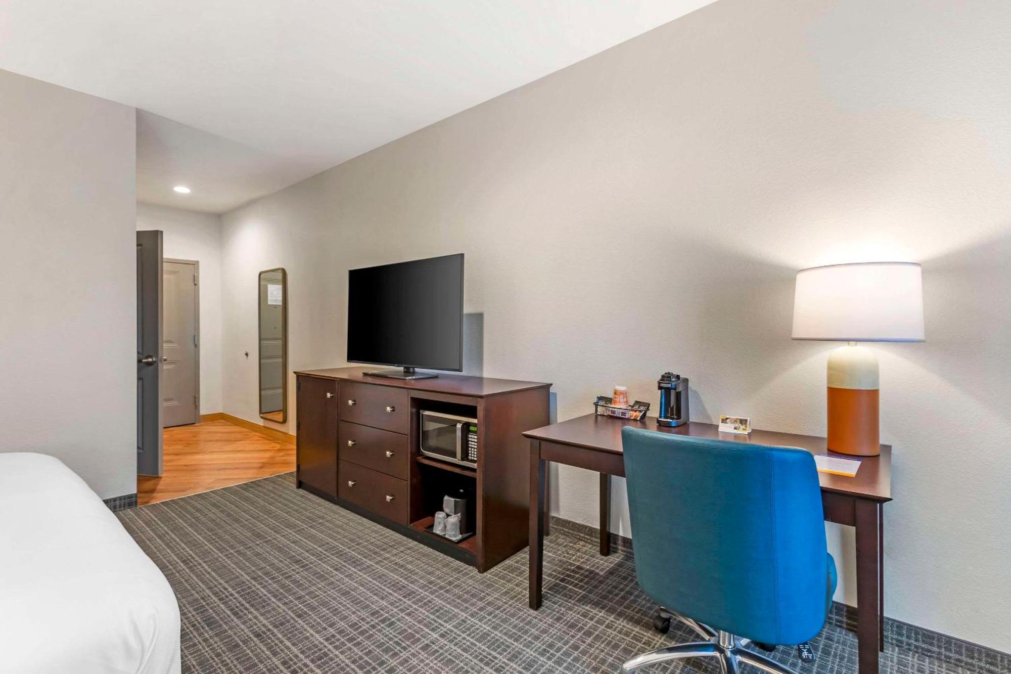 Comfort Inn & Suites Verona At Turning Stone Resort Casino Exterior foto