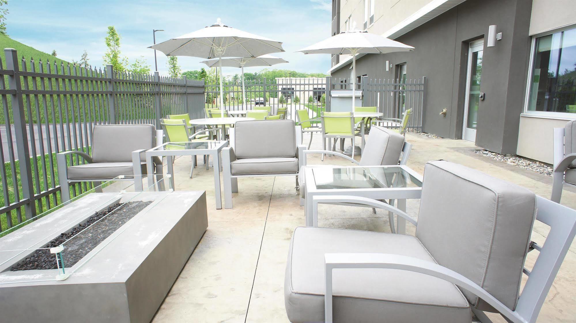 Comfort Inn & Suites Verona At Turning Stone Resort Casino Exterior foto